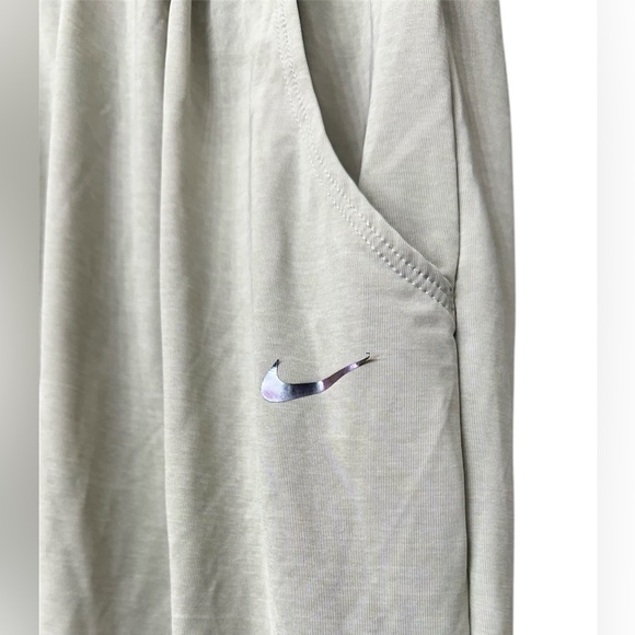 Nike Avant Capri - Picture 3 of 5